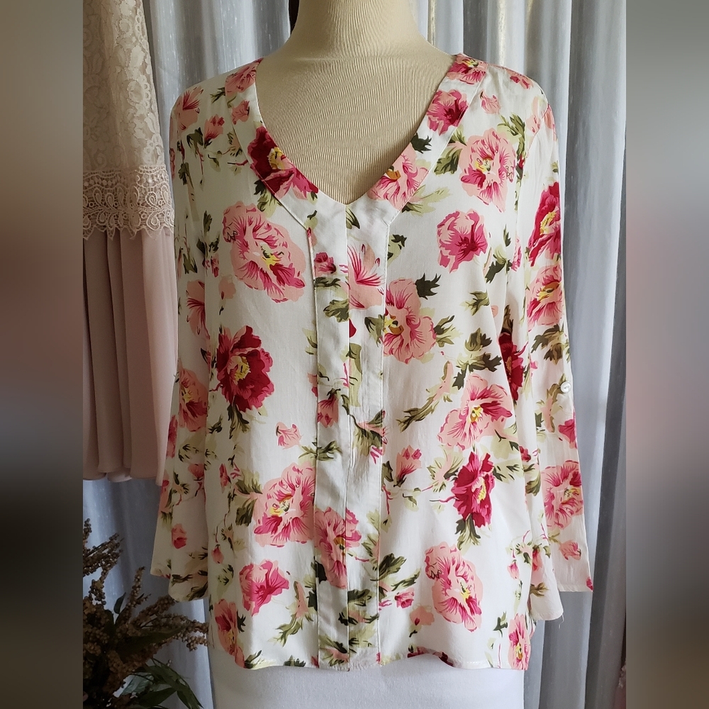 Eden and Olivia floral blouse